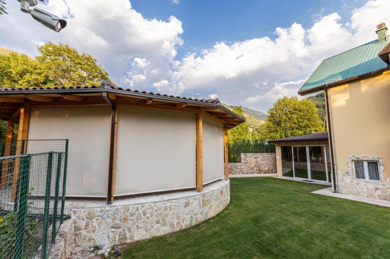 Family Spa Apartments Sunny&Shiny Savnik Exterior foto